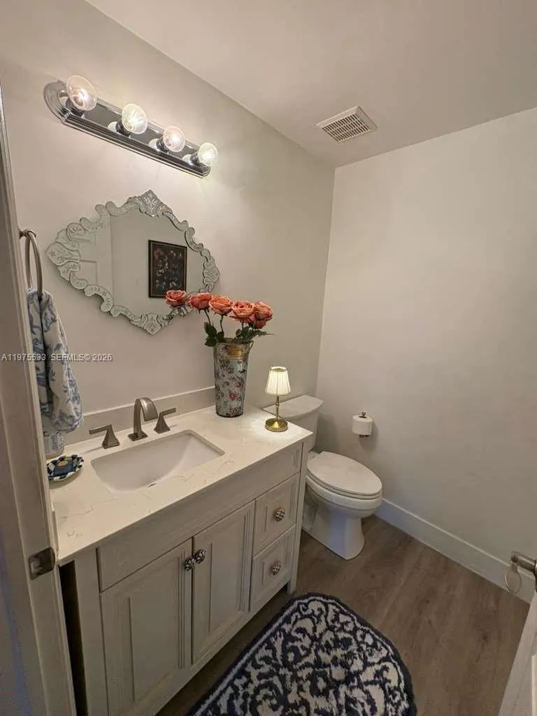 6104 Nw 114th Pl 213, Doral, Florida 33178, Doral, Florida 33178, 3 Bedrooms Bedrooms, ,2 BathroomsBathrooms,Residential Lease,For Rent,6104 Nw 114th Pl 213, Doral, Florida 33178,A11975533