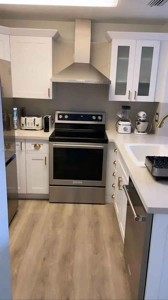 6104 Nw 114th Pl 213, Doral, Florida 33178, Doral, Florida 33178, 3 Bedrooms Bedrooms, ,2 BathroomsBathrooms,Residential Lease,For Rent,6104 Nw 114th Pl 213, Doral, Florida 33178,A11975533