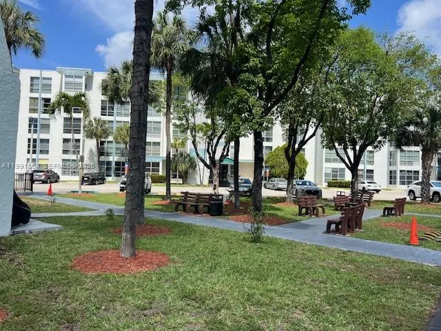 17570 Atlantic Blvd 501, Sunny Isles Beach, Florid, Sunny Isles Beach, Florida 33160, 2 Bedrooms Bedrooms, ,1 BathroomBathrooms,Residential Lease,For Rent,17570 Atlantic Blvd 501, Sunny Isles Beach, Florid,A11991667