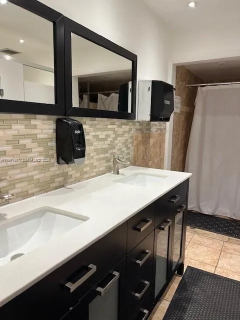 17570 Atlantic Blvd 501, Sunny Isles Beach, Florid, Sunny Isles Beach, Florida 33160, 2 Bedrooms Bedrooms, ,1 BathroomBathrooms,Residential Lease,For Rent,17570 Atlantic Blvd 501, Sunny Isles Beach, Florid,A11991667