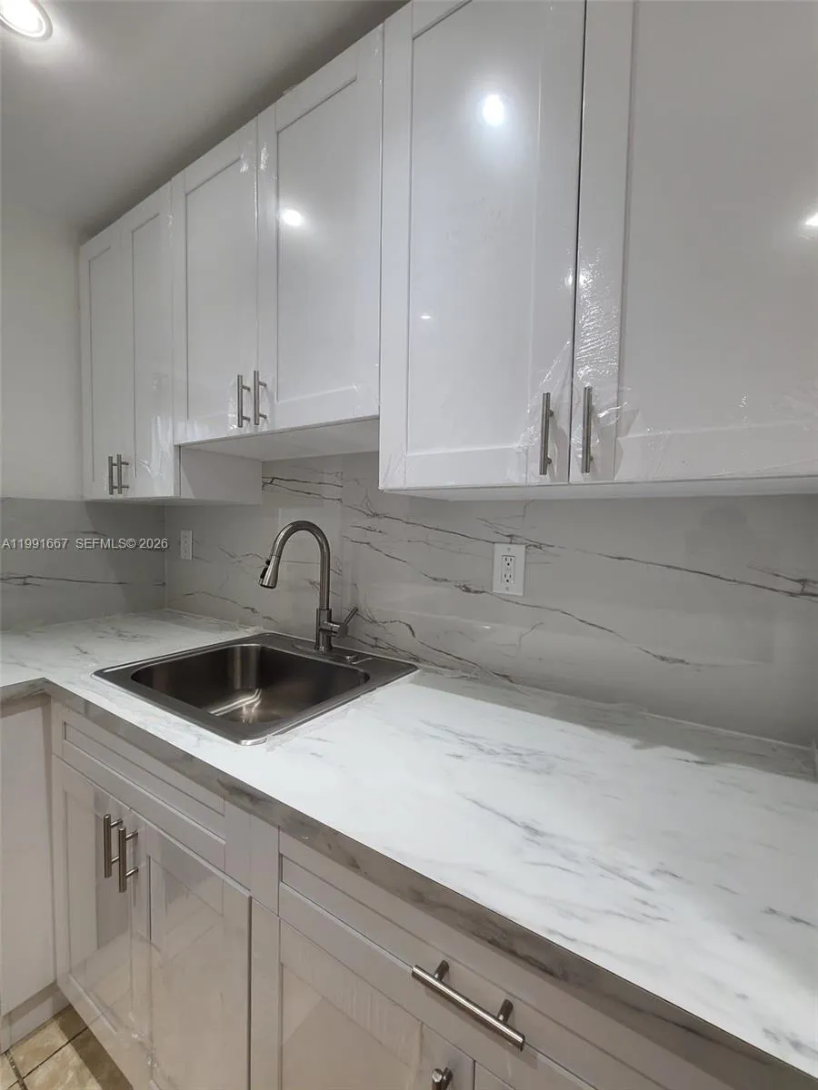 17570 Atlantic Blvd 501, Sunny Isles Beach, Florid, Sunny Isles Beach, Florida 33160, 2 Bedrooms Bedrooms, ,1 BathroomBathrooms,Residential Lease,For Rent,17570 Atlantic Blvd 501, Sunny Isles Beach, Florid,A11991667