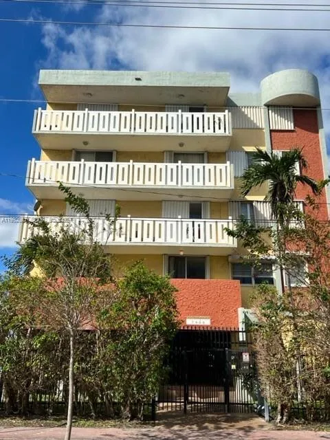 7900 Tatum Waterway Dr 503, Miami Beach, Florida 3, Miami Beach, Florida 33141, 2 Bedrooms Bedrooms, ,2 BathroomsBathrooms,Residential Lease,For Rent,7900 Tatum Waterway Dr 503, Miami Beach, Florida 3,A11992681