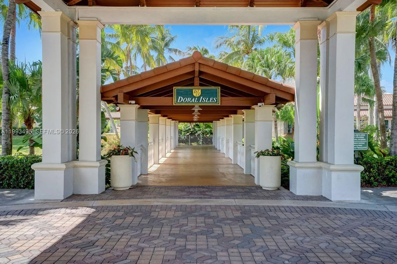 10750 Nw 66th St 203, Doral, Florida 33178, Doral, Florida 33178, 2 Bedrooms Bedrooms, ,2 BathroomsBathrooms,Residential Lease,For Rent,10750 Nw 66th St 203, Doral, Florida 33178,A11993495