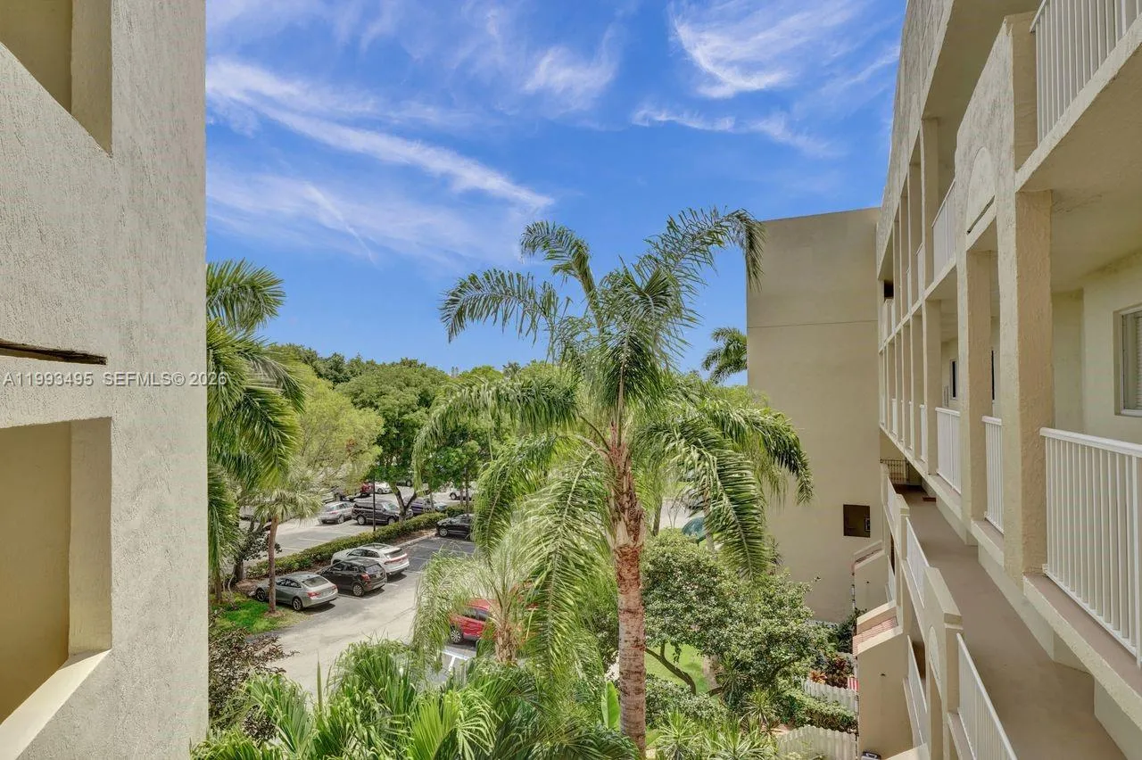 10750 Nw 66th St 203, Doral, Florida 33178, Doral, Florida 33178, 2 Bedrooms Bedrooms, ,2 BathroomsBathrooms,Residential Lease,For Rent,10750 Nw 66th St 203, Doral, Florida 33178,A11993495
