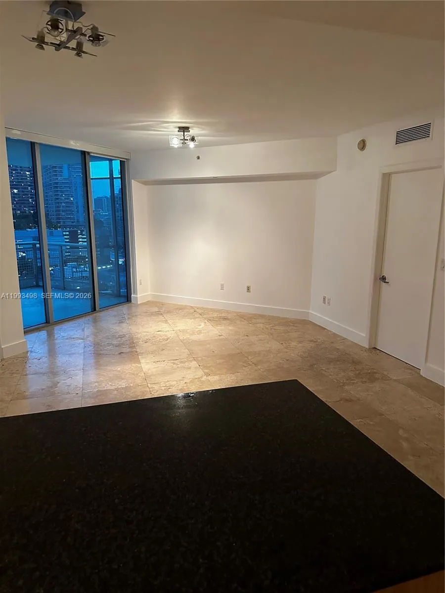 350 S Miami Ave 1704, Miami, Florida 33130, Miami, Florida 33130, 3 Bedrooms Bedrooms, ,2 BathroomsBathrooms,Residential Lease,For Rent,350 S Miami Ave 1704, Miami, Florida 33130,A11993498