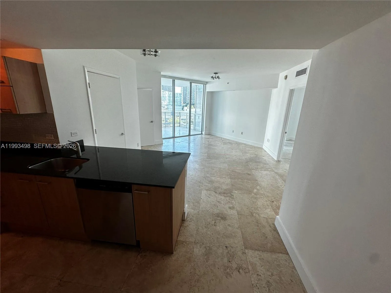 350 S Miami Ave 1704, Miami, Florida 33130, Miami, Florida 33130, 3 Bedrooms Bedrooms, ,2 BathroomsBathrooms,Residential Lease,For Rent,350 S Miami Ave 1704, Miami, Florida 33130,A11993498