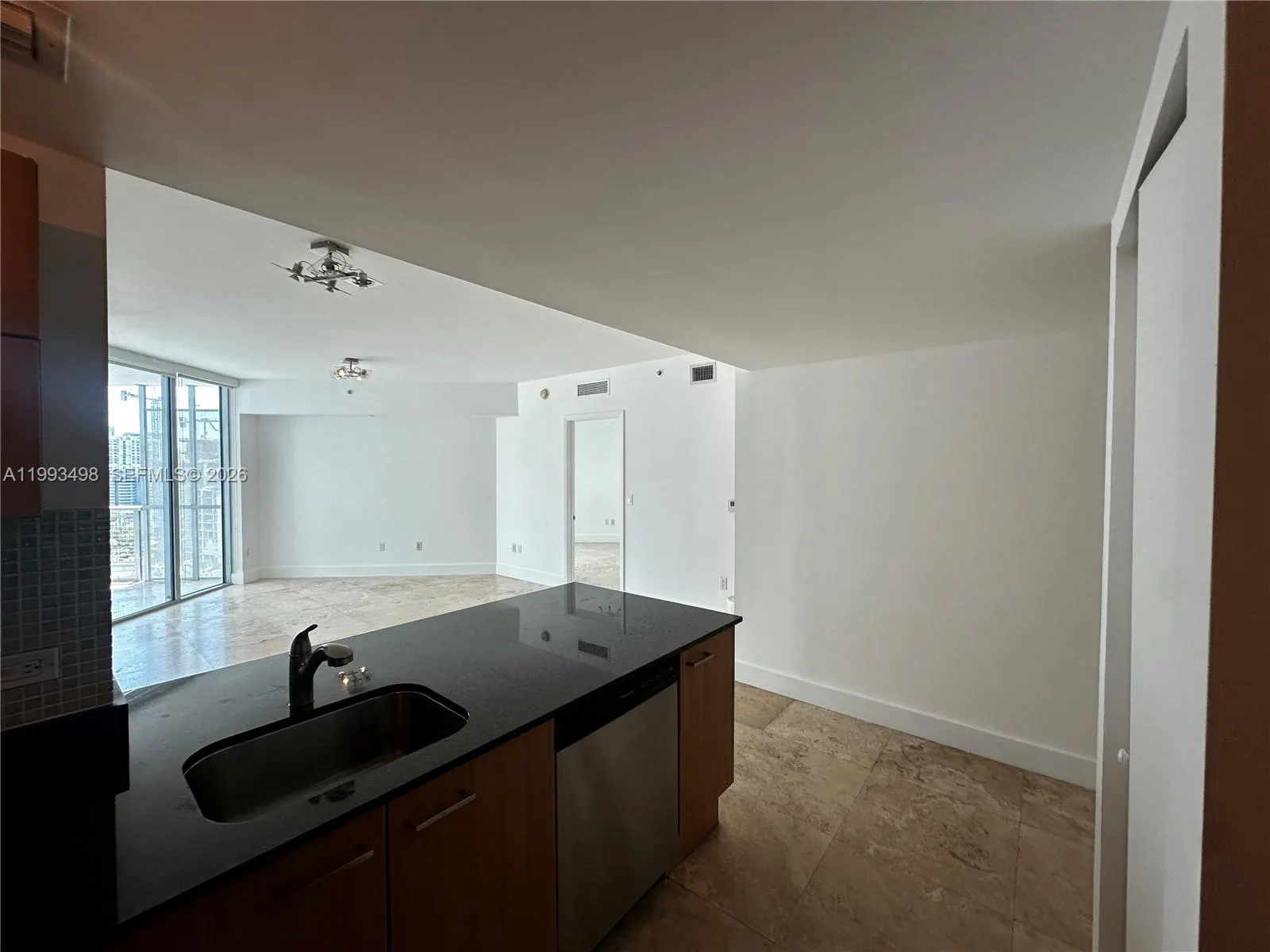 350 S Miami Ave 1704, Miami, Florida 33130, Miami, Florida 33130, 3 Bedrooms Bedrooms, ,2 BathroomsBathrooms,Residential Lease,For Rent,350 S Miami Ave 1704, Miami, Florida 33130,A11993498