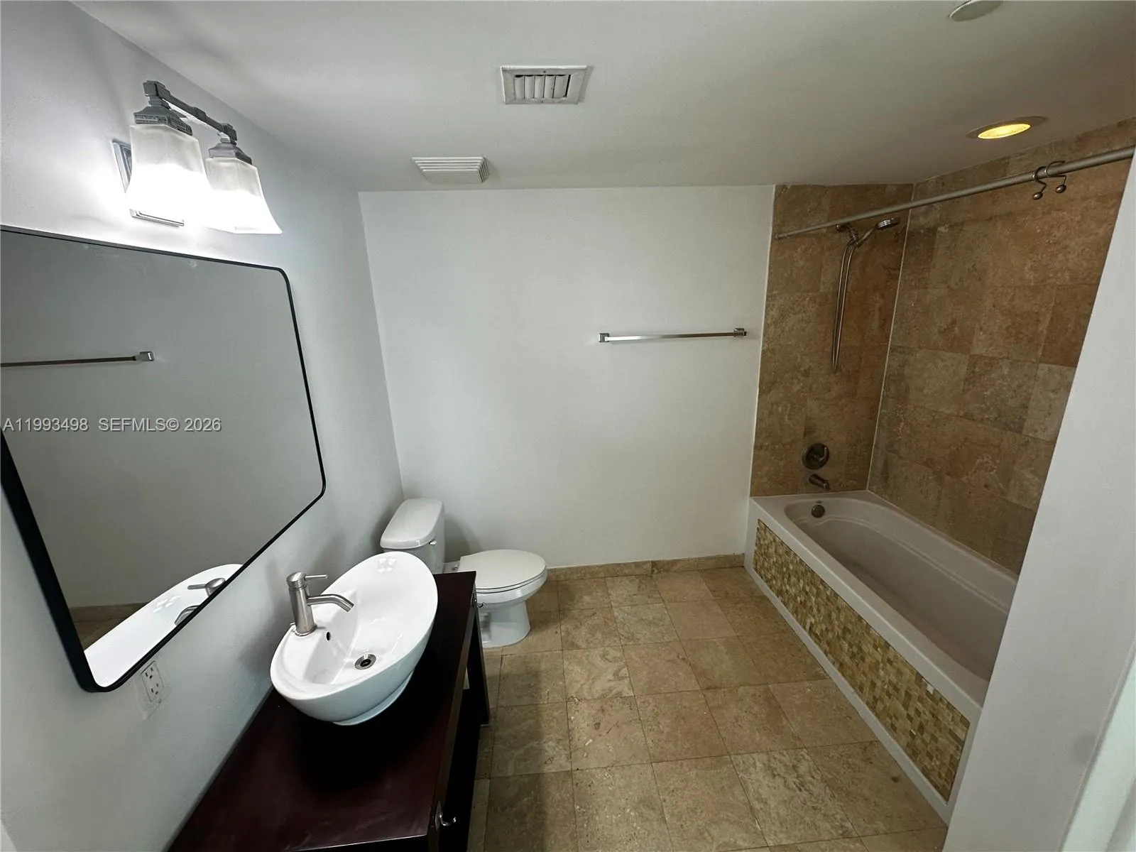 350 S Miami Ave 1704, Miami, Florida 33130, Miami, Florida 33130, 3 Bedrooms Bedrooms, ,2 BathroomsBathrooms,Residential Lease,For Rent,350 S Miami Ave 1704, Miami, Florida 33130,A11993498