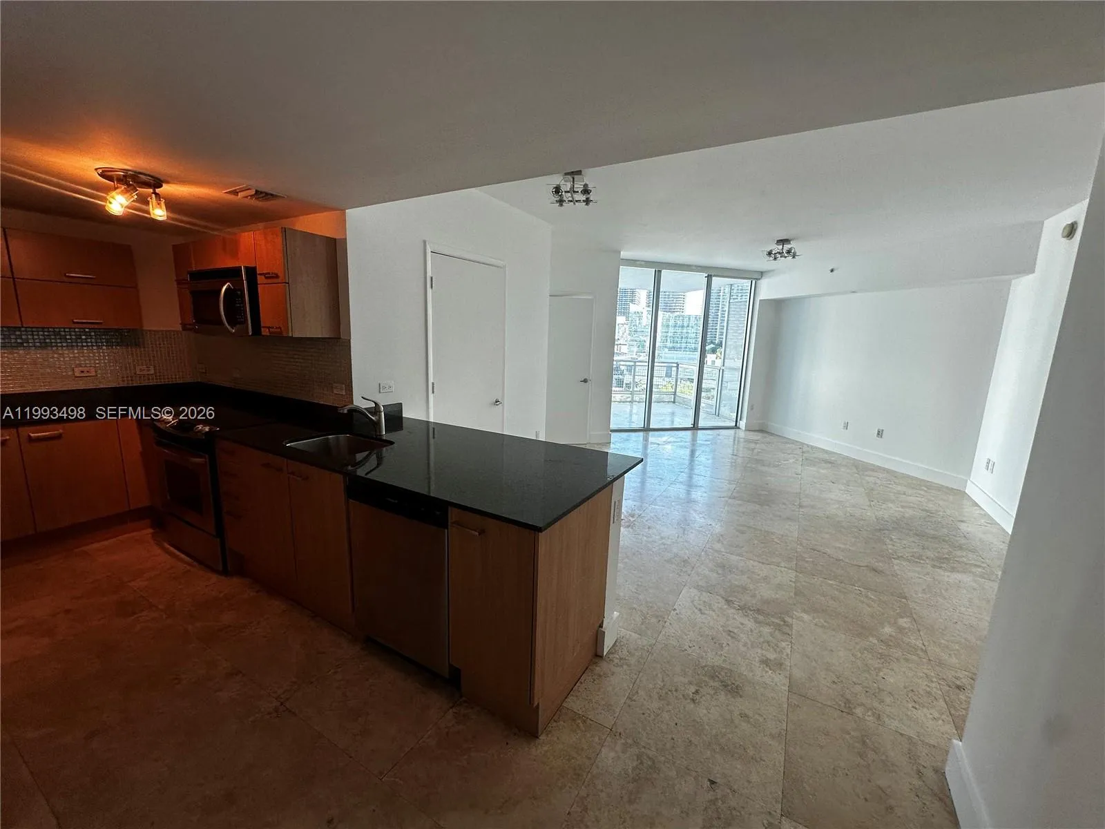 350 S Miami Ave 1704, Miami, Florida 33130, Miami, Florida 33130, 3 Bedrooms Bedrooms, ,2 BathroomsBathrooms,Residential Lease,For Rent,350 S Miami Ave 1704, Miami, Florida 33130,A11993498