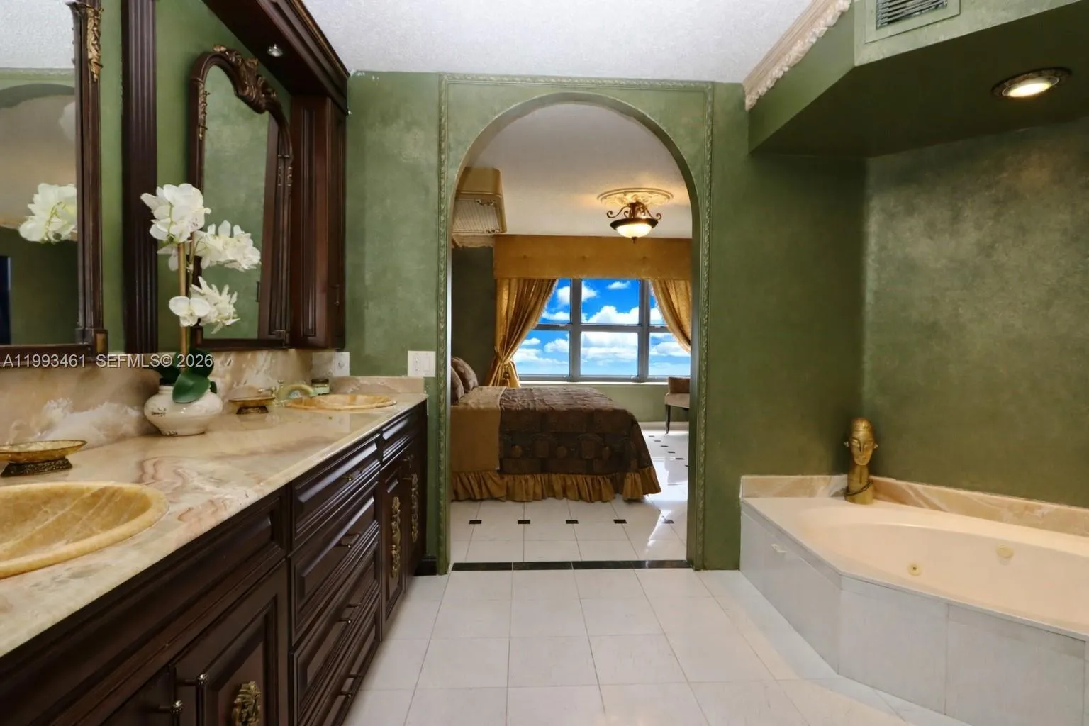 3530 Mystic Pointe Dr 2915, Aventura, Florida 3318, Aventura, Florida 33180, 3 Bedrooms Bedrooms, ,3 BathroomsBathrooms,Residential,For Sale,3530 Mystic Pointe Dr 2915, Aventura, Florida 3318,A11993461