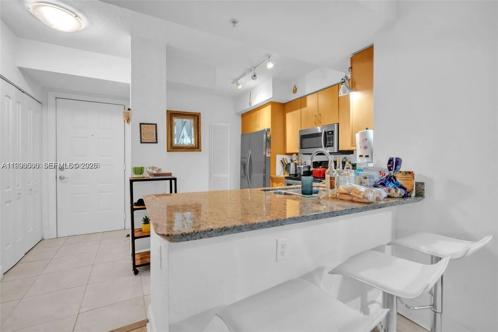 1830 Radius Dr 201, Hollywood, Florida 33020, Hollywood, Florida 33020, 1 Bedroom Bedrooms, ,2 BathroomsBathrooms,Residential Lease,For Rent,1830 Radius Dr 201, Hollywood, Florida 33020,A11993500