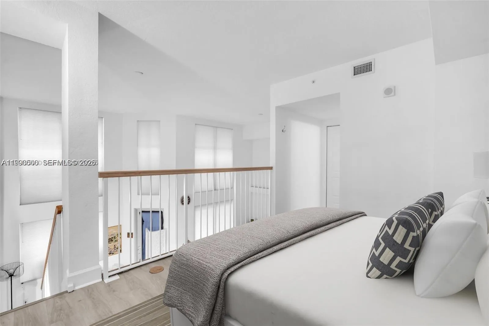 1830 Radius Dr 201, Hollywood, Florida 33020, Hollywood, Florida 33020, 1 Bedroom Bedrooms, ,2 BathroomsBathrooms,Residential Lease,For Rent,1830 Radius Dr 201, Hollywood, Florida 33020,A11993500