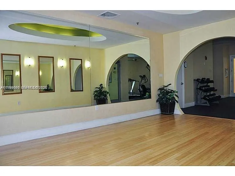 1830 Radius Dr 201, Hollywood, Florida 33020, Hollywood, Florida 33020, 1 Bedroom Bedrooms, ,2 BathroomsBathrooms,Residential Lease,For Rent,1830 Radius Dr 201, Hollywood, Florida 33020,A11993500