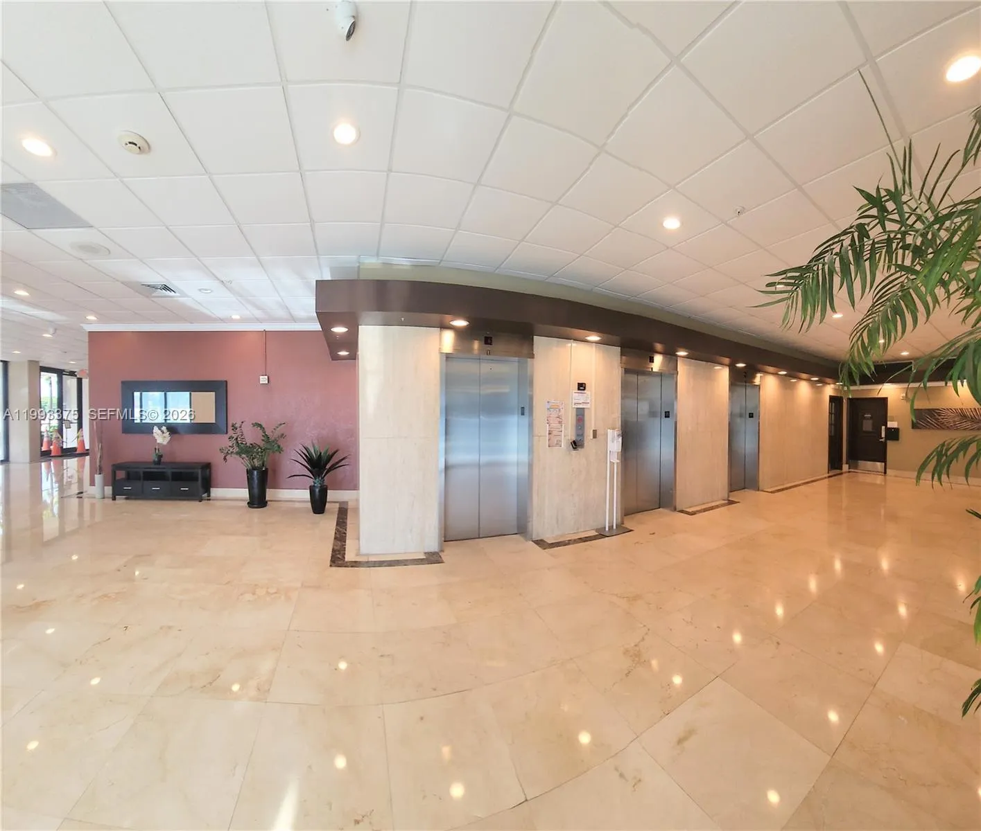 400 S Kings Point Dr 220, Sunny Isles Beach, Flori, Sunny Isles Beach, Florida 33160, 1 Bedroom Bedrooms, ,1 BathroomBathrooms,Residential Lease,For Rent,400 S Kings Point Dr 220, Sunny Isles Beach, Flori,A11993375