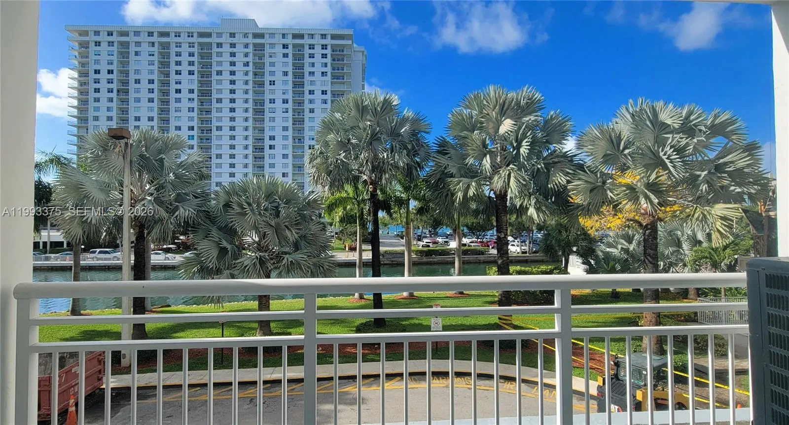 400 S Kings Point Dr 220, Sunny Isles Beach, Flori, Sunny Isles Beach, Florida 33160, 1 Bedroom Bedrooms, ,1 BathroomBathrooms,Residential Lease,For Rent,400 S Kings Point Dr 220, Sunny Isles Beach, Flori,A11993375