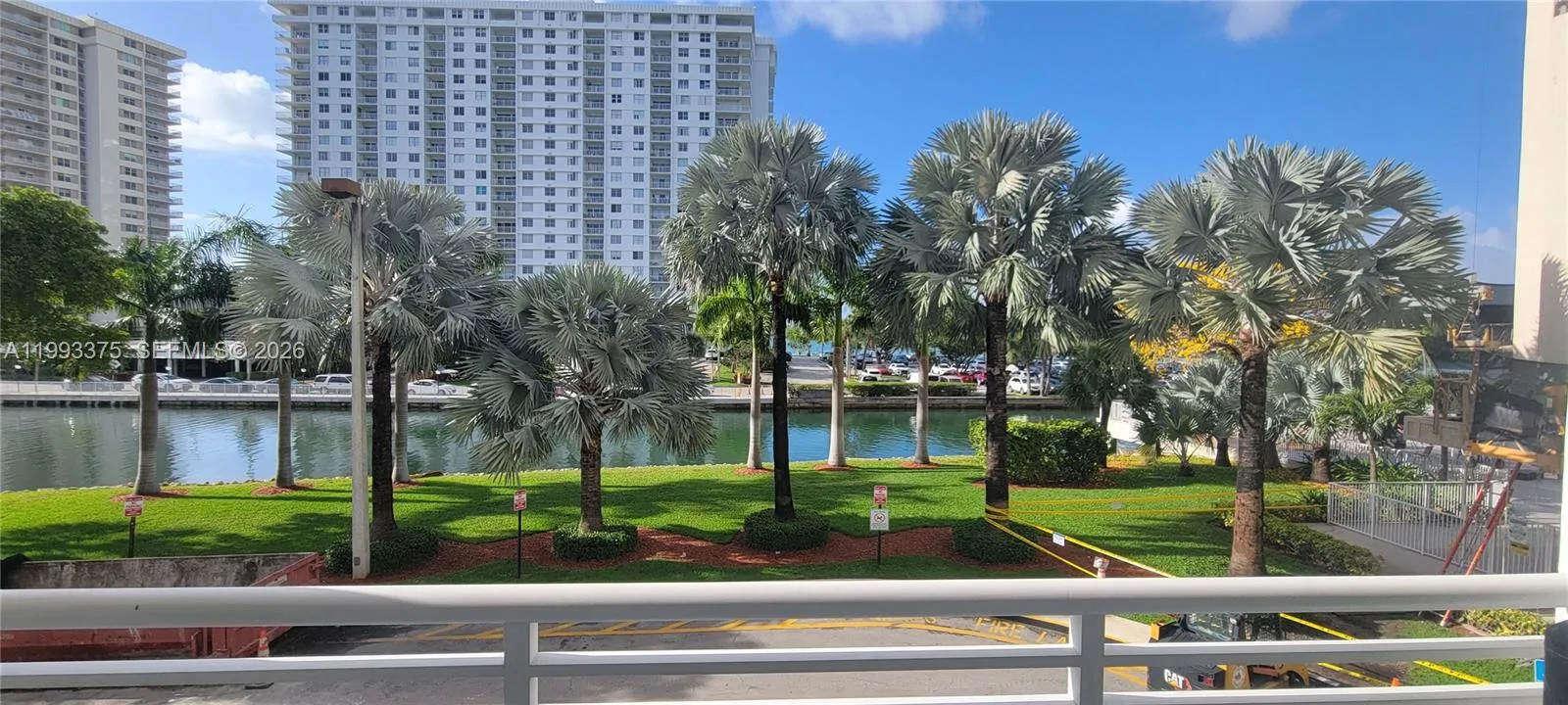 400 S Kings Point Dr 220, Sunny Isles Beach, Flori, Sunny Isles Beach, Florida 33160, 1 Bedroom Bedrooms, ,1 BathroomBathrooms,Residential Lease,For Rent,400 S Kings Point Dr 220, Sunny Isles Beach, Flori,A11993375