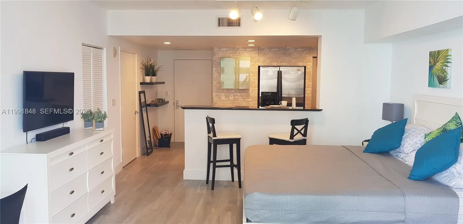 335 S Biscayne Blvd 1706, Miami, Florida 33131, Miami, Florida 33131, ,1 BathroomBathrooms,Residential,For Sale,335 S Biscayne Blvd 1706, Miami, Florida 33131,A11991848