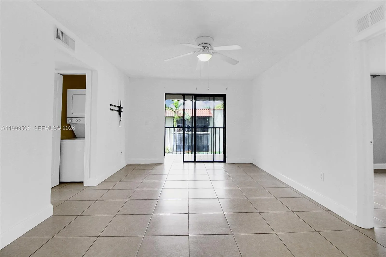 9730 Hammocks Blvd 203-28, Miami, Florida 33196, Miami, Florida 33196, 3 Bedrooms Bedrooms, ,2 BathroomsBathrooms,Residential Lease,For Rent,9730 Hammocks Blvd 203-28, Miami, Florida 33196,A11993506