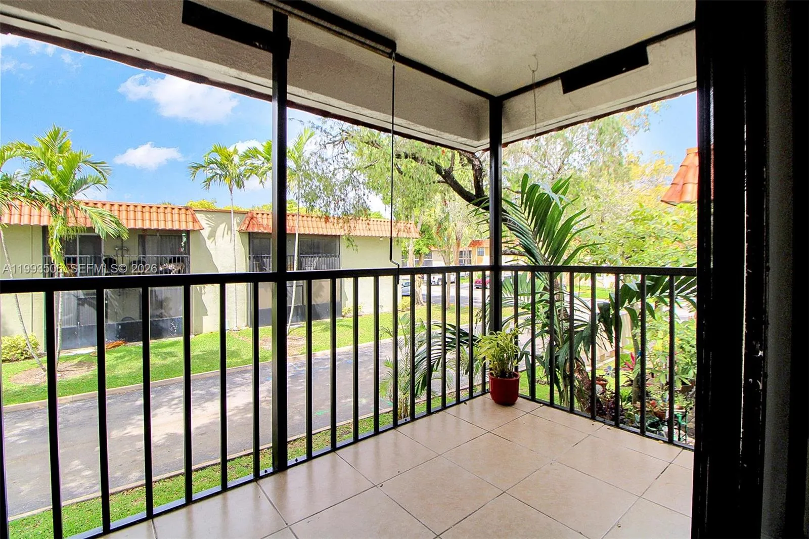 9730 Hammocks Blvd 203-28, Miami, Florida 33196, Miami, Florida 33196, 3 Bedrooms Bedrooms, ,2 BathroomsBathrooms,Residential Lease,For Rent,9730 Hammocks Blvd 203-28, Miami, Florida 33196,A11993506