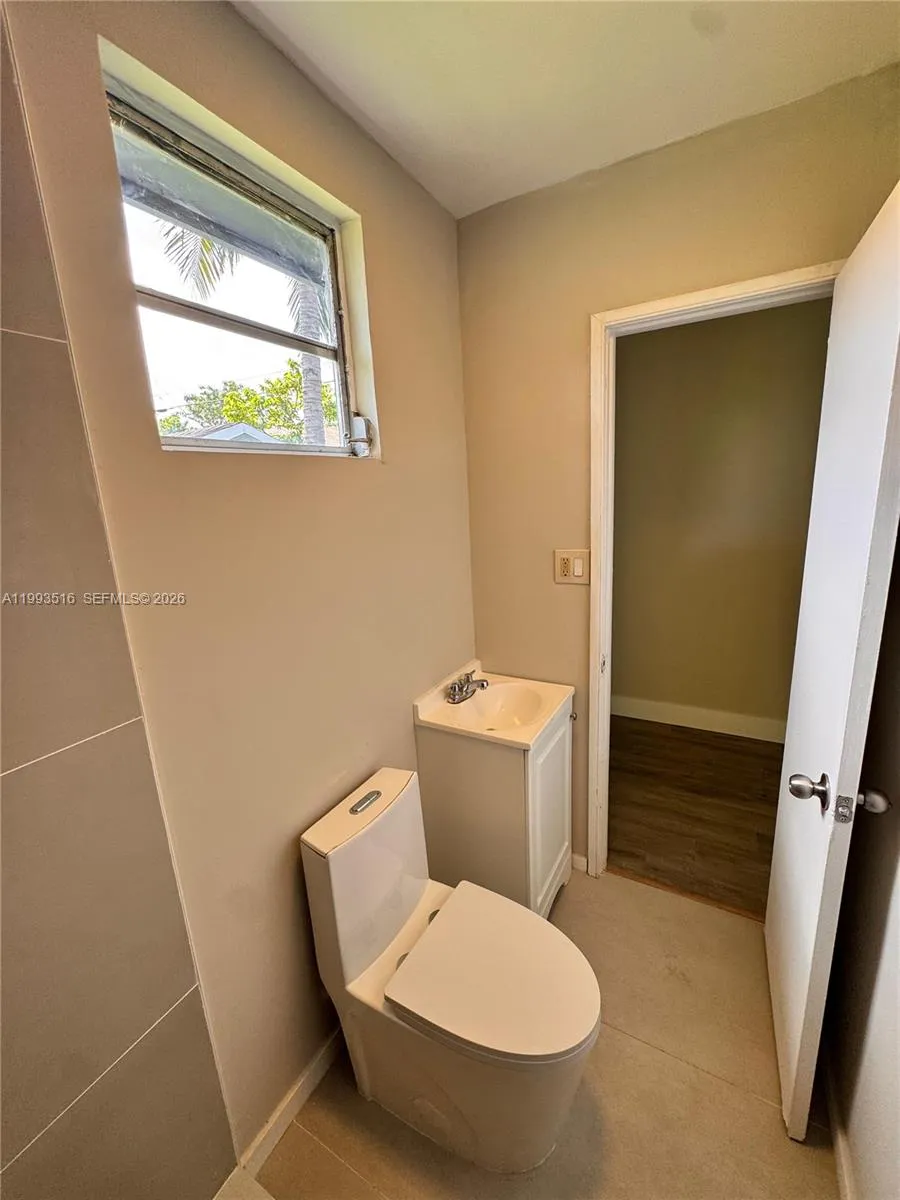 784 Nw 100th St C, Miami, Florida 33150, Miami, Florida 33150, 1 Bedroom Bedrooms, ,1 BathroomBathrooms,Residential Lease,For Rent,784 Nw 100th St C, Miami, Florida 33150,A11993516
