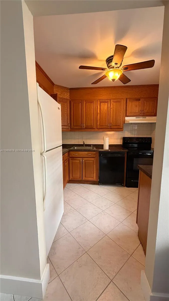 7897 Golf Cir Dr 108, Margate, Florida 33063, Margate, Florida 33063, 1 Bedroom Bedrooms, ,1 BathroomBathrooms,Residential Lease,For Rent,7897 Golf Cir Dr 108, Margate, Florida 33063,A11993518
