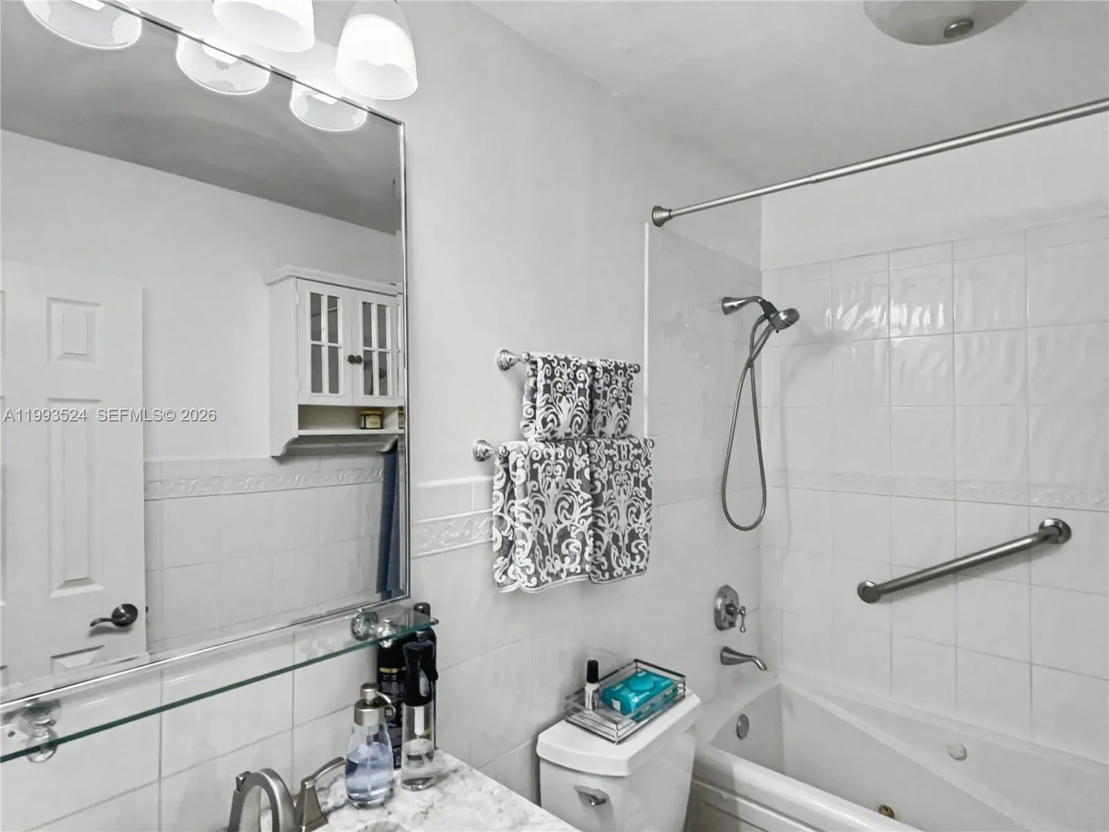 2270 Ne 68th St 1901, Fort Lauderdale, Florida 333, Fort Lauderdale, Florida 33308, 2 Bedrooms Bedrooms, ,1 BathroomBathrooms,Residential Lease,For Rent,2270 Ne 68th St 1901, Fort Lauderdale, Florida 333,A11993524