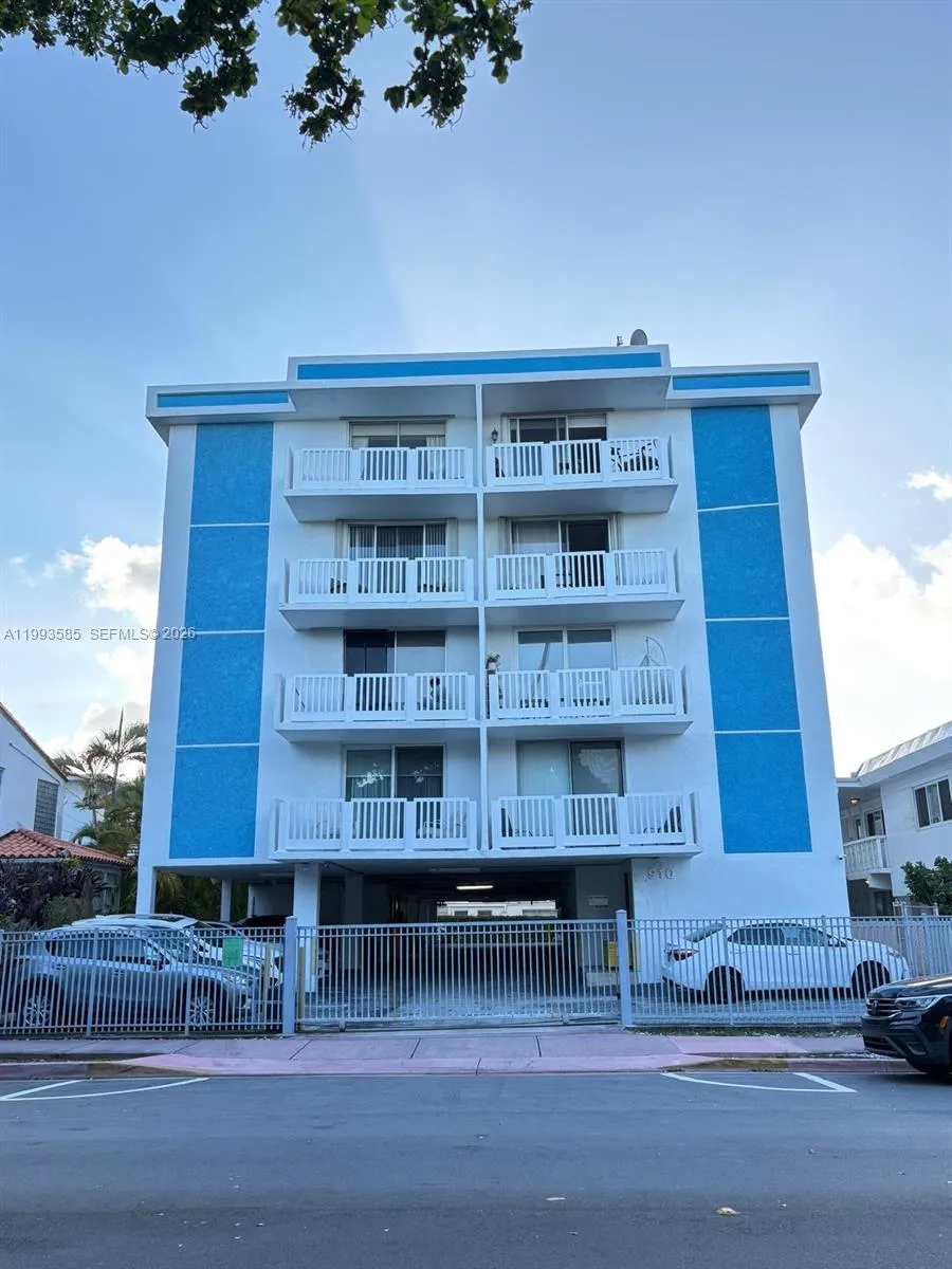 910 Michigan Ave 505, Miami Beach, Florida 33139, Miami Beach, Florida 33139, 1 Bedroom Bedrooms, ,1 BathroomBathrooms,Residential,For Sale,910 Michigan Ave 505, Miami Beach, Florida 33139,A11993585