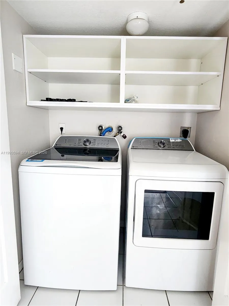 8360 Nw 103rd St 204e, Hialeah Gardens, Florida 33, Hialeah Gardens, Florida 33016, 2 Bedrooms Bedrooms, ,2 BathroomsBathrooms,Residential Lease,For Rent,8360 Nw 103rd St 204e, Hialeah Gardens, Florida 33,A11993594