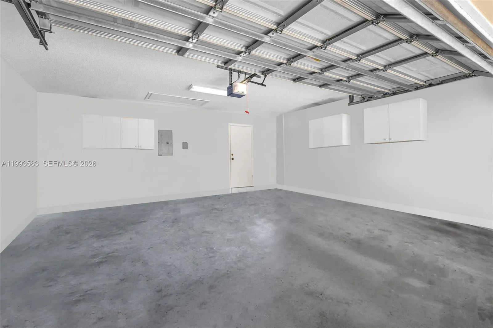 290 Landings Blvd, Weston, Florida 33327, Weston, Florida 33327, 4 Bedrooms Bedrooms, ,3 BathroomsBathrooms,Residential,For Sale,290 Landings Blvd, Weston, Florida 33327,A11993583