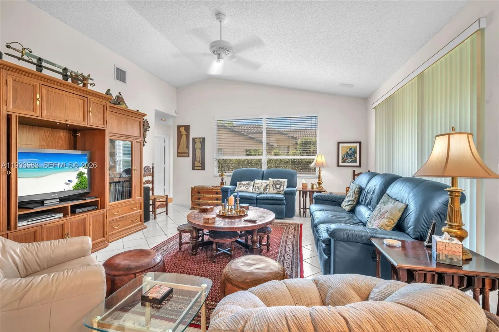 290 Landings Blvd, Weston, Florida 33327, Weston, Florida 33327, 4 Bedrooms Bedrooms, ,3 BathroomsBathrooms,Residential,For Sale,290 Landings Blvd, Weston, Florida 33327,A11993583