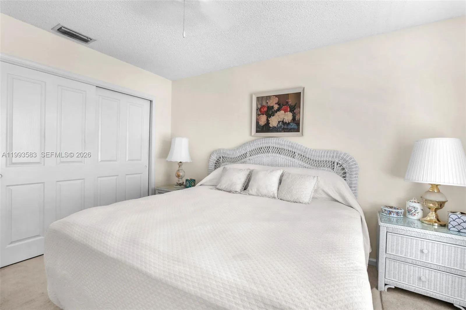 290 Landings Blvd, Weston, Florida 33327, Weston, Florida 33327, 4 Bedrooms Bedrooms, ,3 BathroomsBathrooms,Residential,For Sale,290 Landings Blvd, Weston, Florida 33327,A11993583