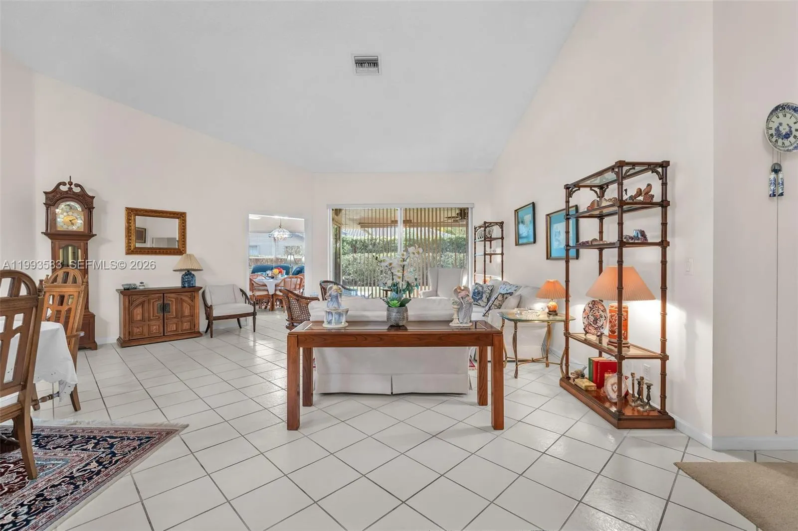 290 Landings Blvd, Weston, Florida 33327, Weston, Florida 33327, 4 Bedrooms Bedrooms, ,3 BathroomsBathrooms,Residential,For Sale,290 Landings Blvd, Weston, Florida 33327,A11993583