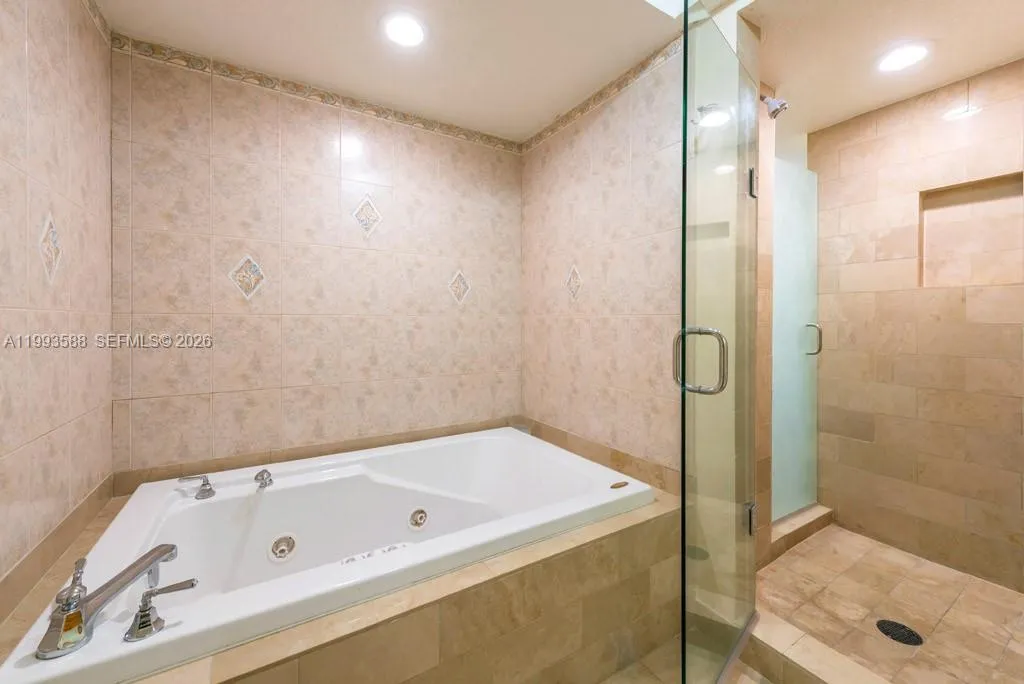 1500 Ocean Drive 609, Miami Beach, Florida 33139, Miami Beach, Florida 33139, 1 Bedroom Bedrooms, ,2 BathroomsBathrooms,Residential Lease,For Rent,1500 Ocean Drive 609, Miami Beach, Florida 33139,A11993588