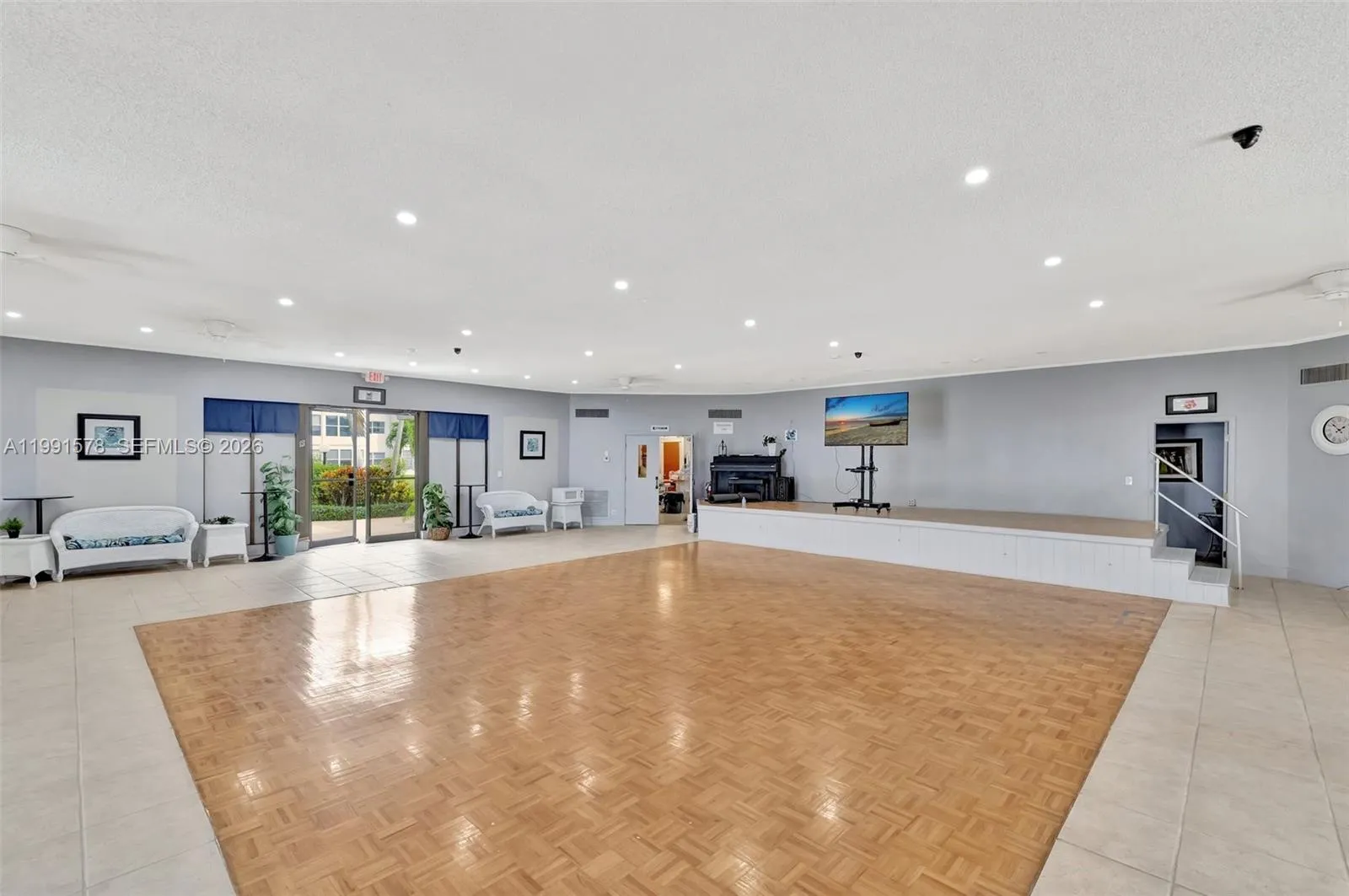 4705 Nw 35th St 501, Lauderdale Lakes, Florida 333, Lauderdale Lakes, Florida 33319, 2 Bedrooms Bedrooms, ,2 BathroomsBathrooms,Residential,For Sale,4705 Nw 35th St 501, Lauderdale Lakes, Florida 333,A11991578