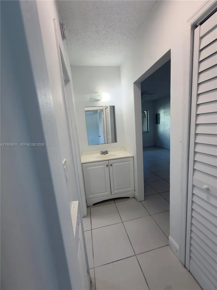 2622 Nw 24th St 1a, Miami, Florida 33142, Miami, Florida 33142, 1 Bedroom Bedrooms, ,1 BathroomBathrooms,Residential Lease,For Rent,2622 Nw 24th St 1a, Miami, Florida 33142,A11993611