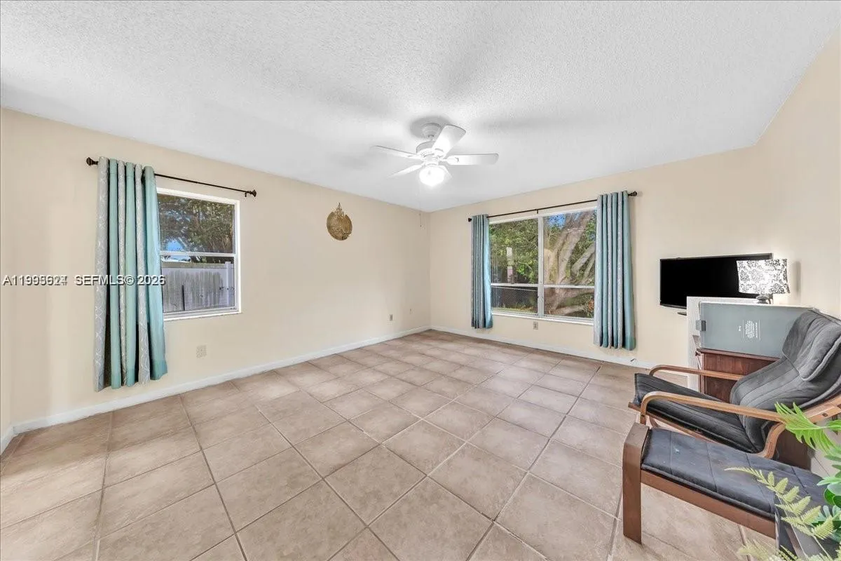 3930 Nw 79th Way, Davie, Florida 33024, Davie, Florida 33024, 3 Bedrooms Bedrooms, ,2 BathroomsBathrooms,Residential,For Sale,3930 Nw 79th Way, Davie, Florida 33024,A11993624