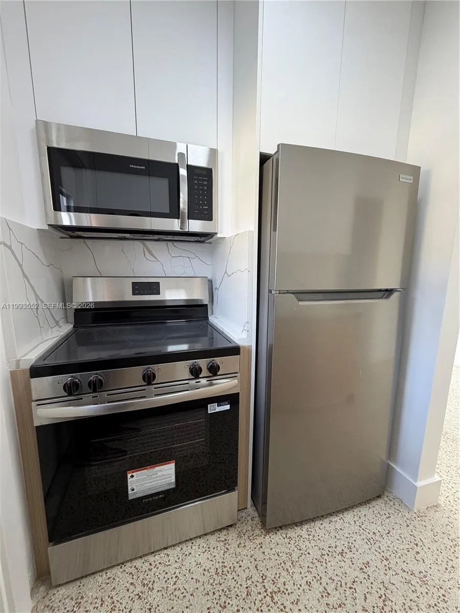 2784 Sw 31st Pl, Miami, Florida 33133, Miami, Florida 33133, ,Residential Income,For Sale,2784 Sw 31st Pl, Miami, Florida 33133,A11993552