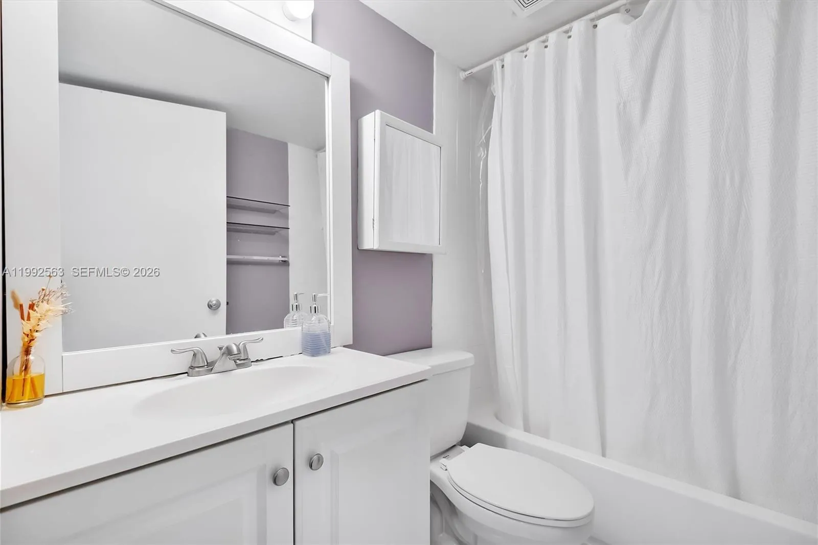 1720 Nw N River Dr 211, Miami, Florida 33125, Miami, Florida 33125, 2 Bedrooms Bedrooms, ,1 BathroomBathrooms,Residential Lease,For Rent,1720 Nw N River Dr 211, Miami, Florida 33125,A11992563