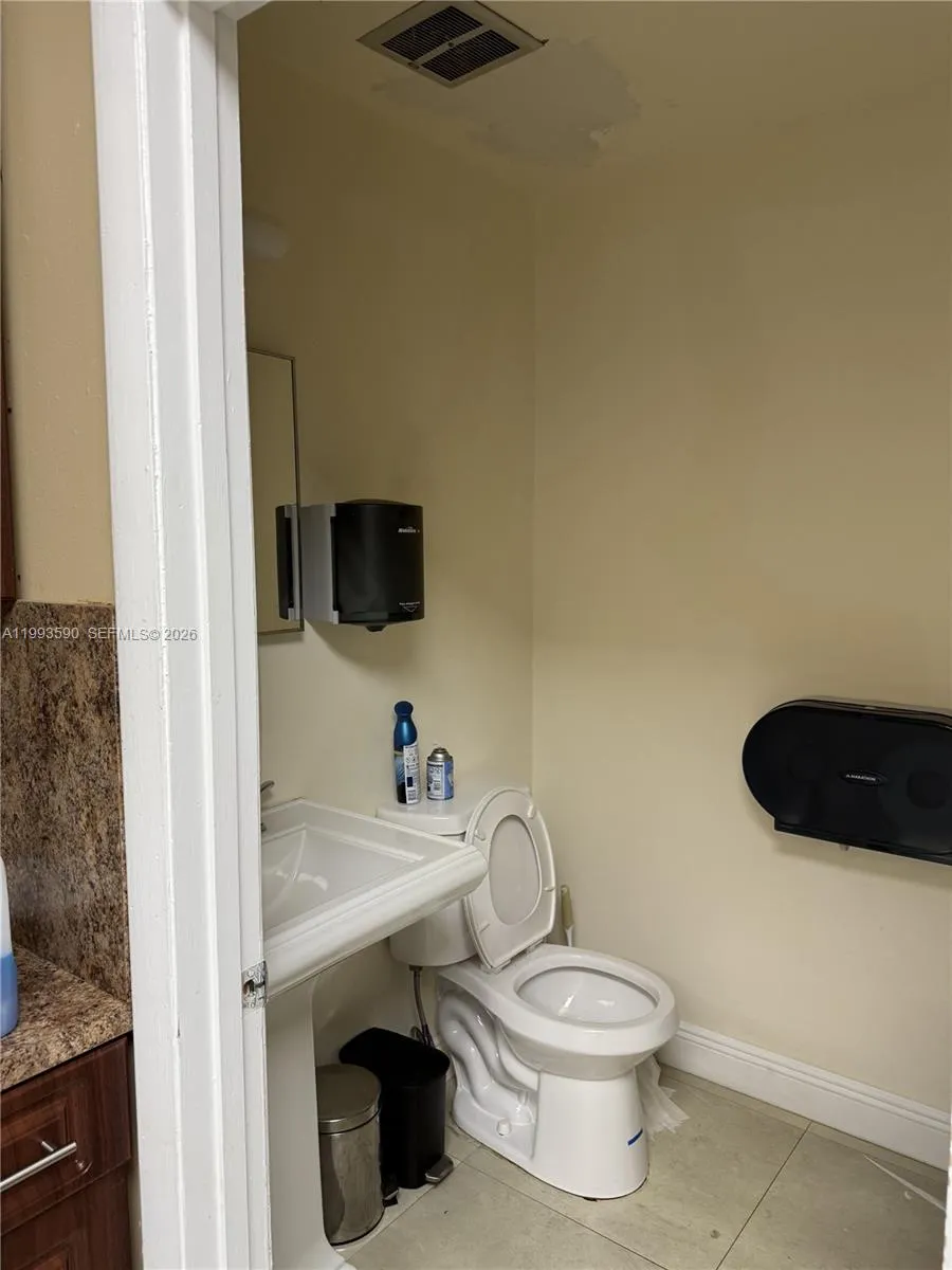 4502 Inverrary Blvd K, Lauderhill, Florida 33319, Lauderhill, Florida 33319, ,Commercial Sale,For Sale,4502 Inverrary Blvd K, Lauderhill, Florida 33319,A11993590