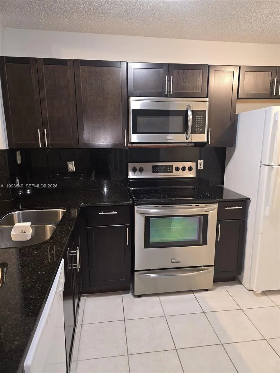 14272 Sw 121st Pl 9, Miami, Florida 33186, Miami, Florida 33186, 2 Bedrooms Bedrooms, ,1 BathroomBathrooms,Residential,For Sale,14272 Sw 121st Pl 9, Miami, Florida 33186,A11993649