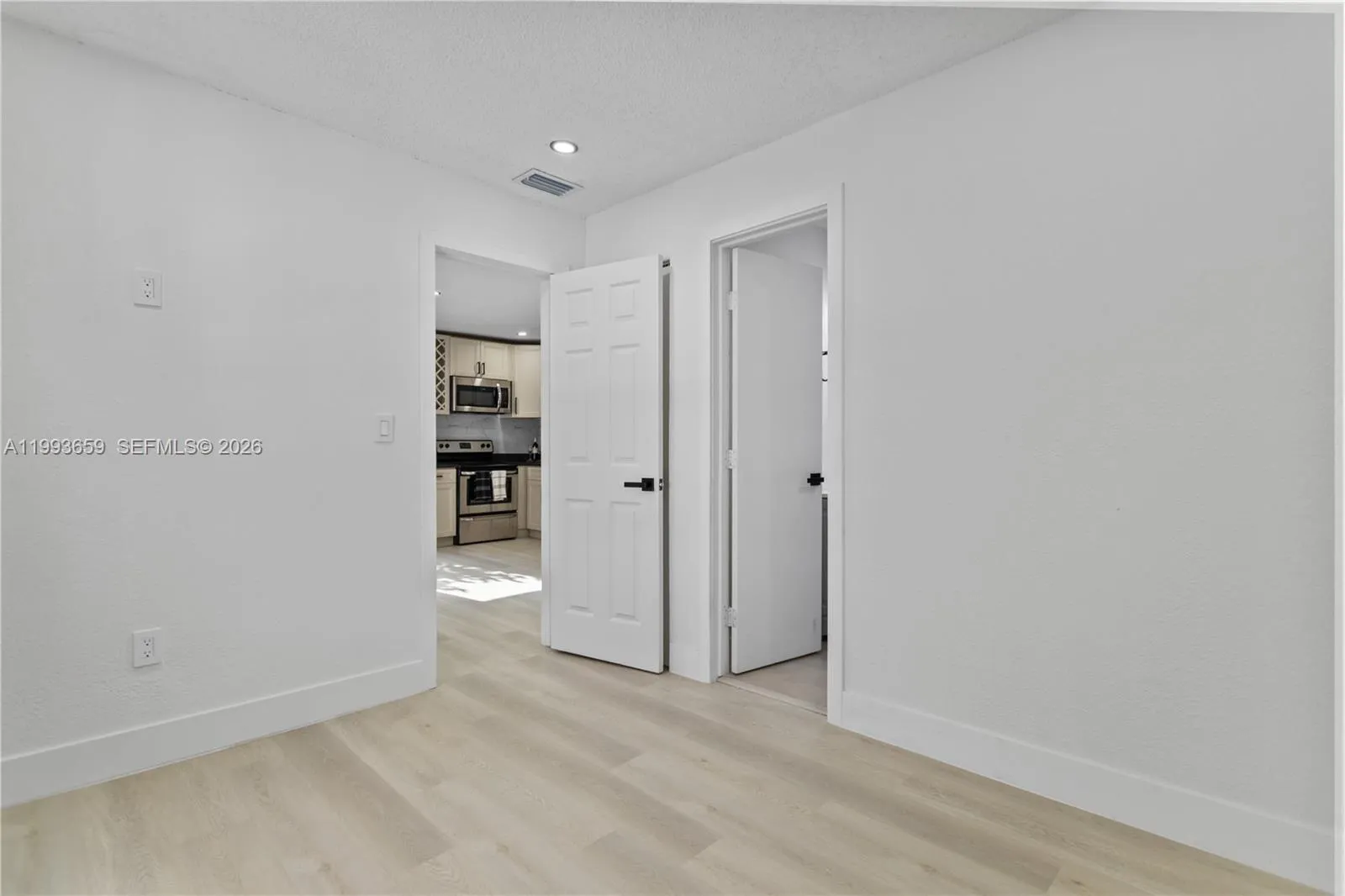 171 W 13th St, Hialeah, Florida 33010, Hialeah, Florida 33010, 5 Bedrooms Bedrooms, ,3 BathroomsBathrooms,Residential,For Sale,171 W 13th St, Hialeah, Florida 33010,A11993659