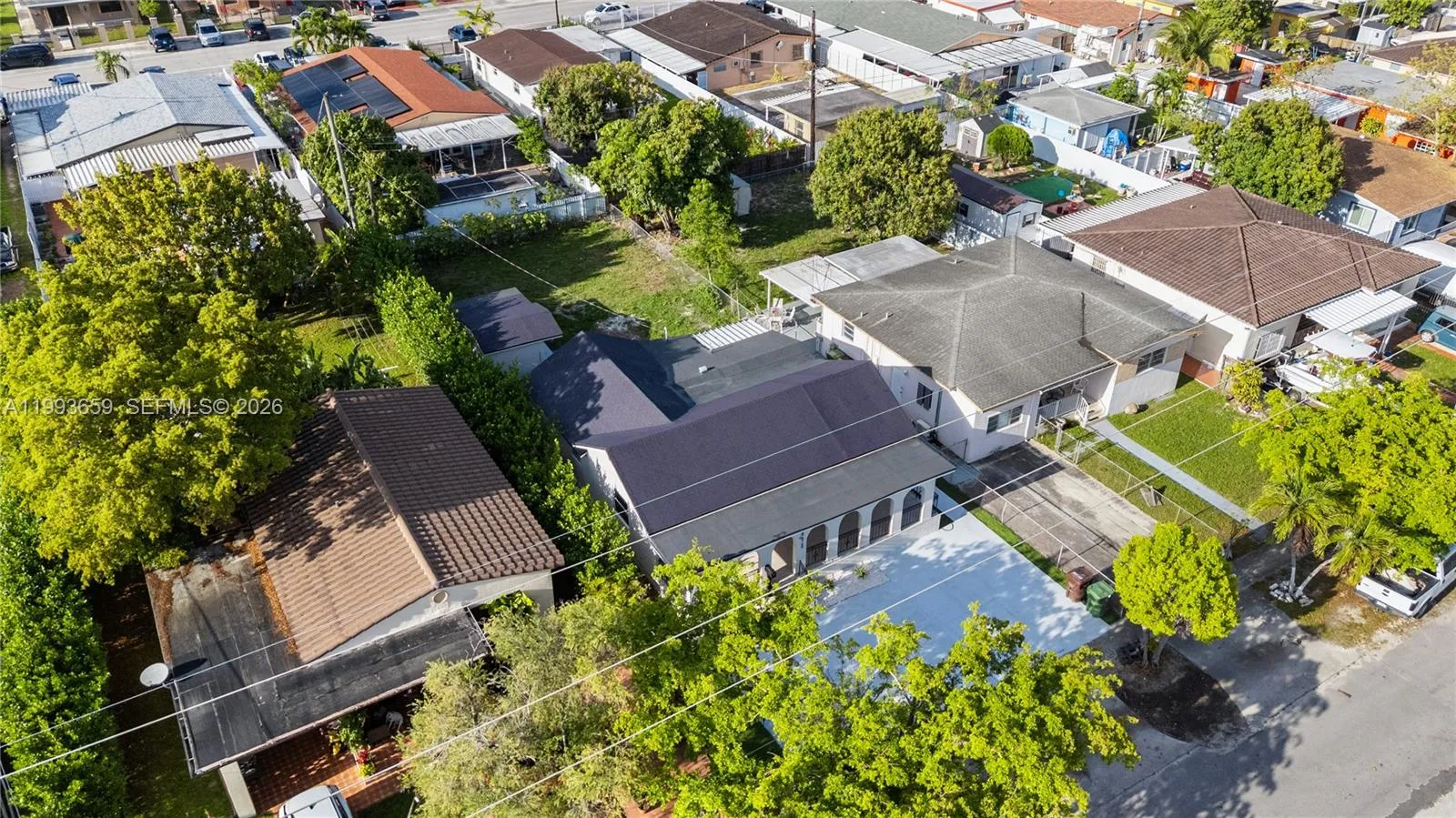 171 W 13th St, Hialeah, Florida 33010, Hialeah, Florida 33010, 5 Bedrooms Bedrooms, ,3 BathroomsBathrooms,Residential,For Sale,171 W 13th St, Hialeah, Florida 33010,A11993659