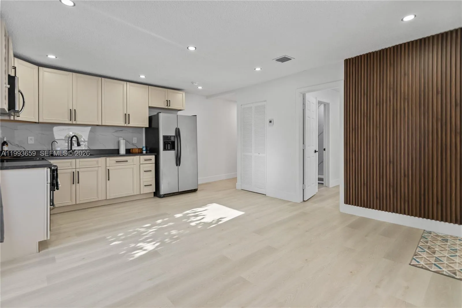 171 W 13th St, Hialeah, Florida 33010, Hialeah, Florida 33010, 5 Bedrooms Bedrooms, ,3 BathroomsBathrooms,Residential,For Sale,171 W 13th St, Hialeah, Florida 33010,A11993659