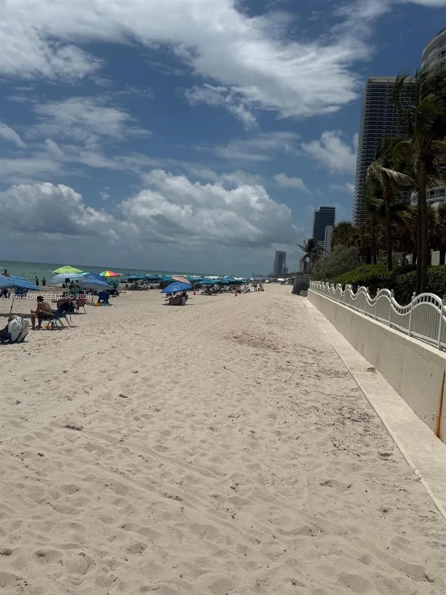 3801 S Ocean Dr 4p, Hollywood, Florida 33019, Hollywood, Florida 33019, 2 Bedrooms Bedrooms, ,2 BathroomsBathrooms,Residential Lease,For Rent,3801 S Ocean Dr 4p, Hollywood, Florida 33019,A11993459