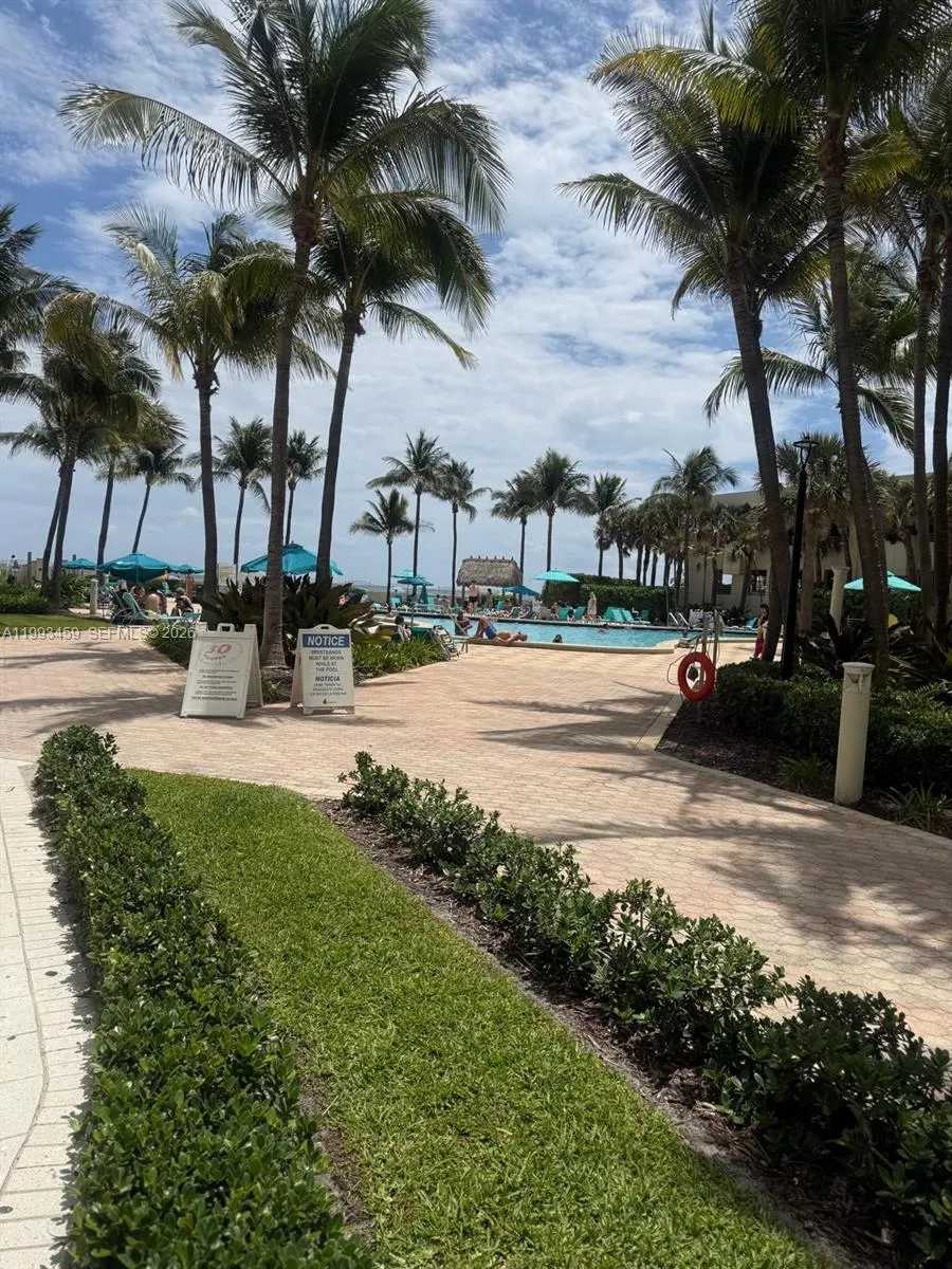 3801 S Ocean Dr 4p, Hollywood, Florida 33019, Hollywood, Florida 33019, 2 Bedrooms Bedrooms, ,2 BathroomsBathrooms,Residential Lease,For Rent,3801 S Ocean Dr 4p, Hollywood, Florida 33019,A11993459
