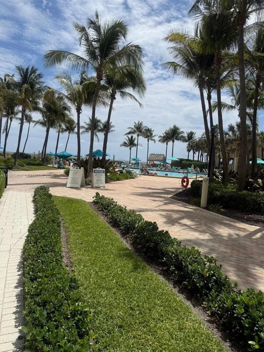 3801 S Ocean Dr 4p, Hollywood, Florida 33019, Hollywood, Florida 33019, 2 Bedrooms Bedrooms, ,2 BathroomsBathrooms,Residential Lease,For Rent,3801 S Ocean Dr 4p, Hollywood, Florida 33019,A11993459