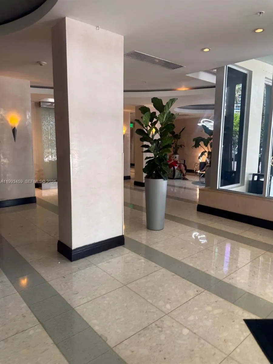 3801 S Ocean Dr 4p, Hollywood, Florida 33019, Hollywood, Florida 33019, 2 Bedrooms Bedrooms, ,2 BathroomsBathrooms,Residential Lease,For Rent,3801 S Ocean Dr 4p, Hollywood, Florida 33019,A11993459