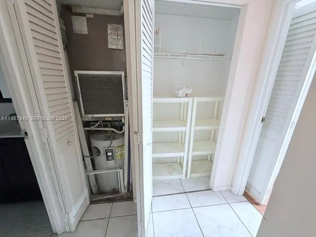 2841 Somerset Dr 305, Lauderdale Lakes, Florida 33, Lauderdale Lakes, Florida 33311, 1 Bedroom Bedrooms, ,1 BathroomBathrooms,Residential,For Sale,2841 Somerset Dr 305, Lauderdale Lakes, Florida 33,A11987848