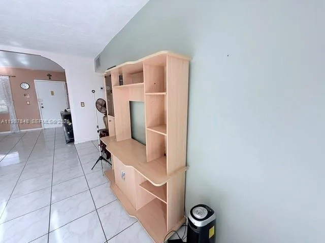 2841 Somerset Dr 305, Lauderdale Lakes, Florida 33, Lauderdale Lakes, Florida 33311, 1 Bedroom Bedrooms, ,1 BathroomBathrooms,Residential,For Sale,2841 Somerset Dr 305, Lauderdale Lakes, Florida 33,A11987848