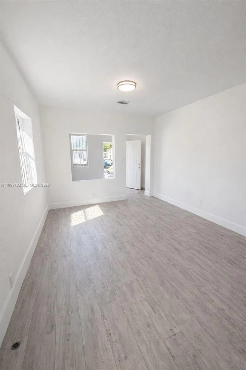 1538 Nw 66 St 1, Miami, Florida 33147, Miami, Florida 33147, 2 Bedrooms Bedrooms, ,1 BathroomBathrooms,Residential Lease,For Rent,1538 Nw 66 St 1, Miami, Florida 33147,A11993702